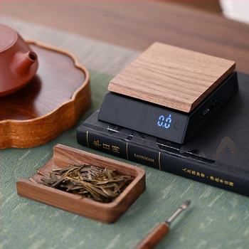 Diófa teás mérleg 0,1 g pontossággal, tartalmaz kis teáskanalat, modell JH-C30, teherbírás 2000 g, elektronikus mérés, beépített újratölthető akkumulátor