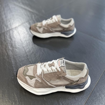 Vīriešu loaferi ar tīkla augšdaļu, punktveida purns, šņorēšana ar auklām, latex iekšējā odere, gumijas zole