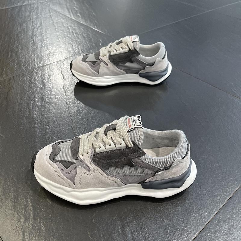 Vīriešu loaferi ar tīkla augšdaļu, punktveida purns, šņorēšana ar auklām, latex iekšējā odere, gumijas zole