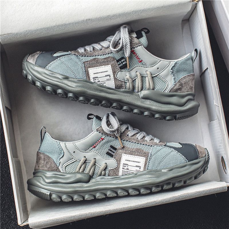 Vīriešu loaferi ar tīkla augšdaļu, punktveida purns, šņorēšana ar auklām, latex iekšējā odere, gumijas zole