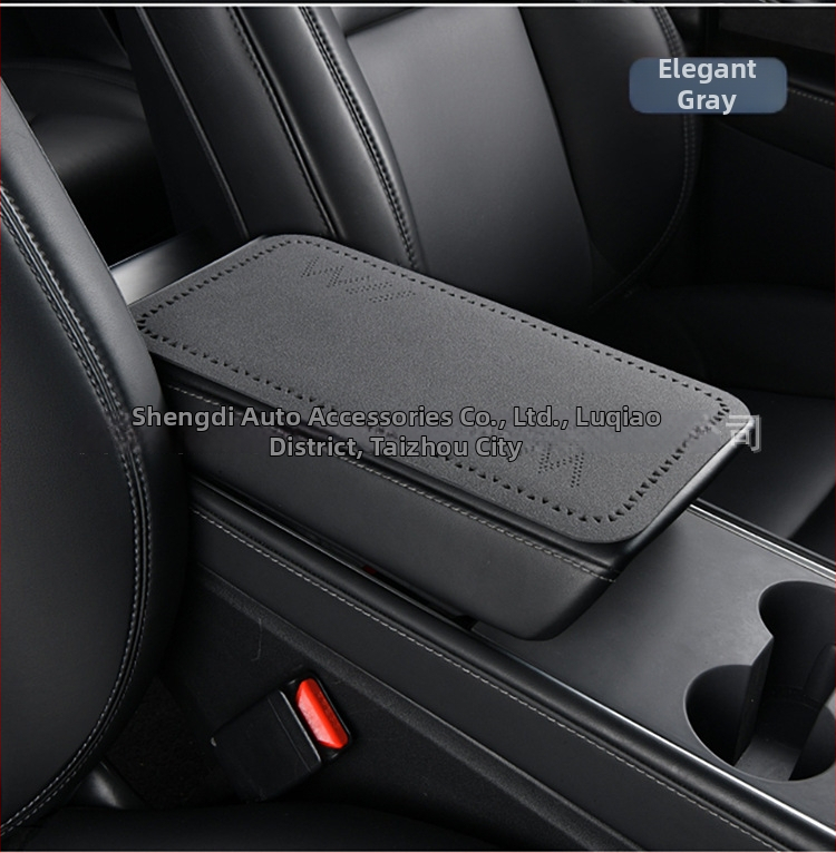 Automobiļa rokas balsta spilvens - ultra plāns pūkains centrālais rokas balsta pārvalks, trīsstūra perforācijas, četros gadalaikos universāls, PU materiāls, logotipa drukāšana pieejama