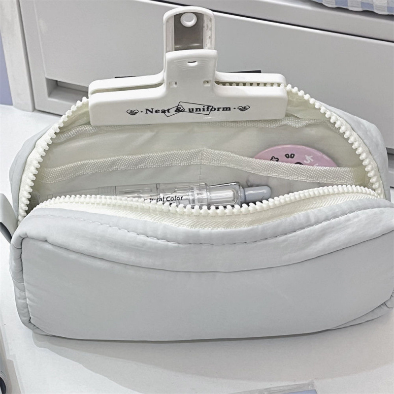 Pildspalvu maciņš ar lielu ietilpību, kvadrāta formā – Instagram stils (Zīmols: Other/other; Materiāls: Other; Dzimums: General purpose; IP atļauja: No; Stils: Ins style)