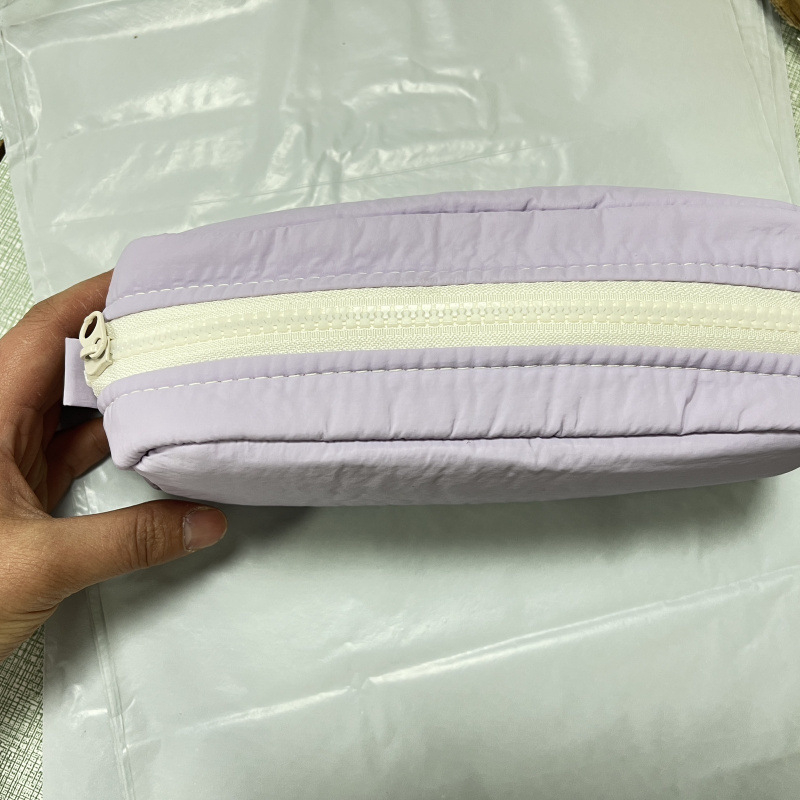 Pildspalvu maciņš ar lielu ietilpību, kvadrāta formā – Instagram stils (Zīmols: Other/other; Materiāls: Other; Dzimums: General purpose; IP atļauja: No; Stils: Ins style)