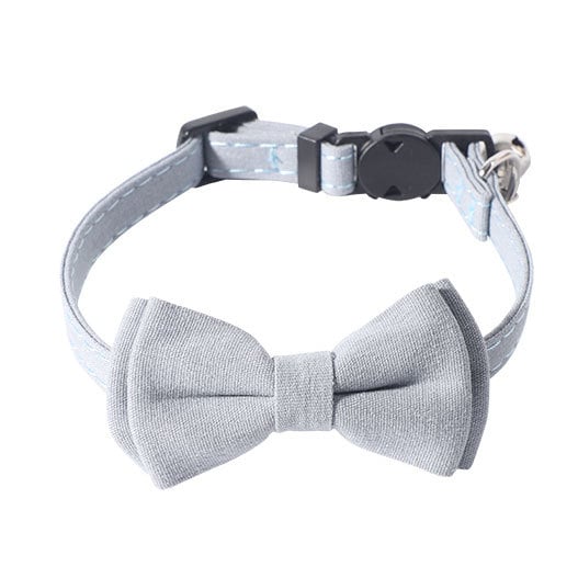 Colier pentru pisică din material textil, cu funda și clopoțel, model grilă