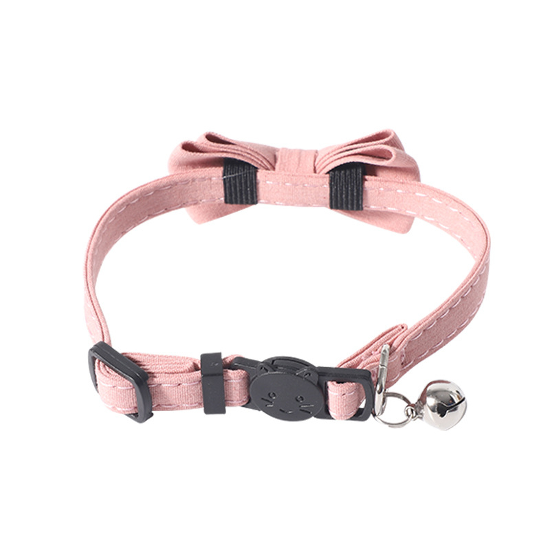 Colier pentru pisică din material textil, cu funda și clopoțel, model grilă