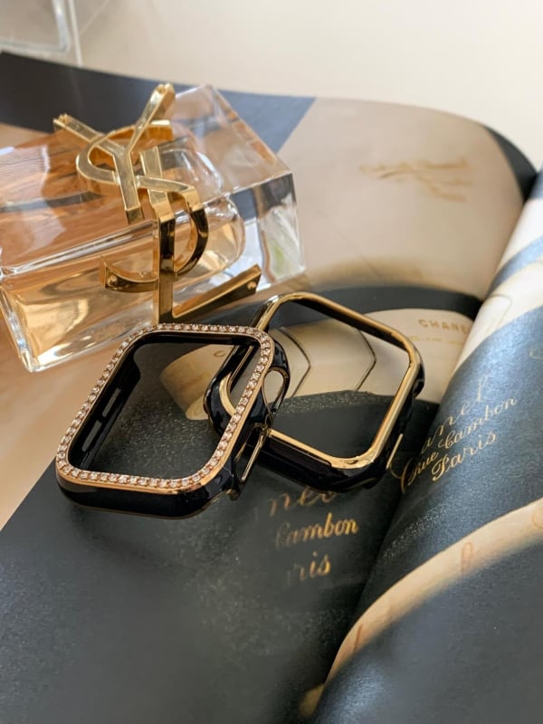 Brățară metalică pentru Apple Watch, seria Black Gold Series, design cu închizătoare dintr-un cerc (fără cataramă)