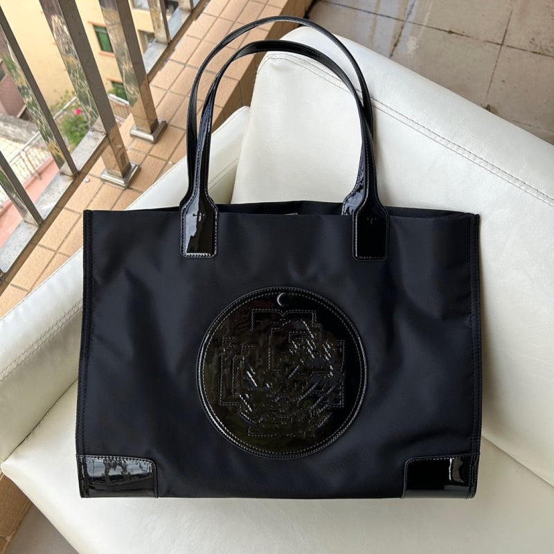 Geantă bucket din canvas pentru femei, cu căptușeală din nylon, închidere magnetică; buzunare interioare: fermoar, buzunar pentru telefon și ID.