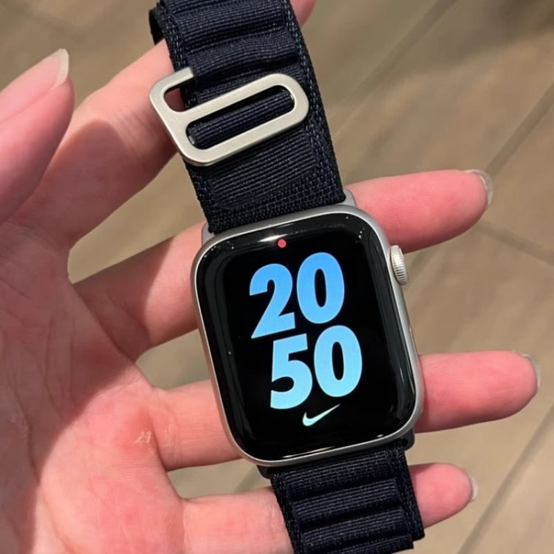 Remen za Apple Watch – prozračan Alpine Loop, pozlaćen, kompatibilan s Ultra 2