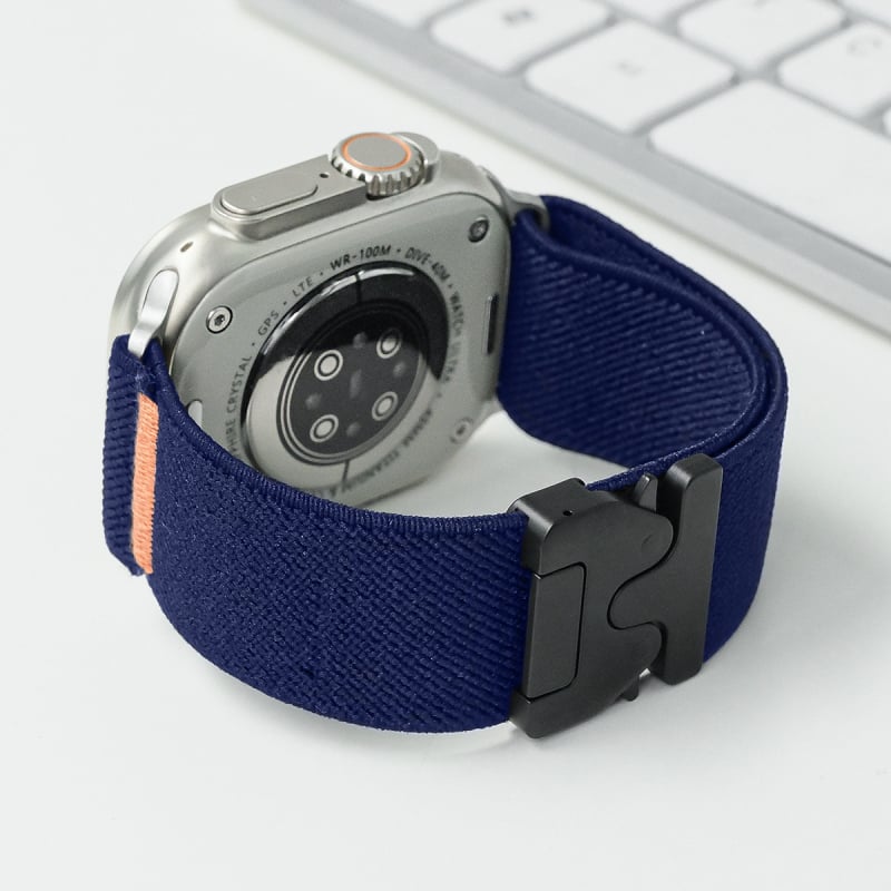 Спортна найлонова каишка за Apple Watch със парашутна катарама; съвместима с Apple Watch модели; материал: найлонова плитка; стил: спортен