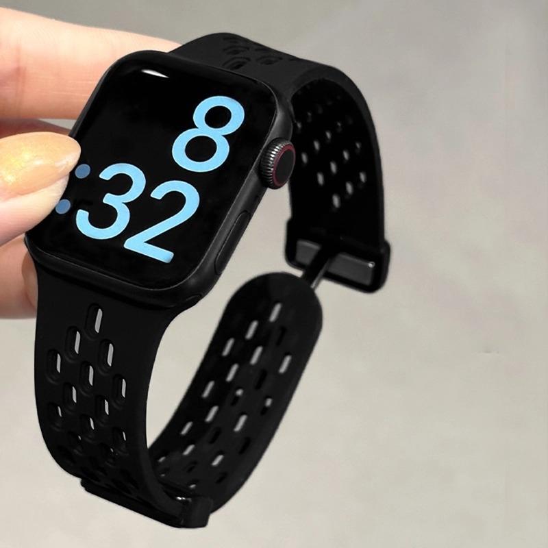 Perforirana silikon narukvica za Apple Watch s magnetskom kopčom, prozračna