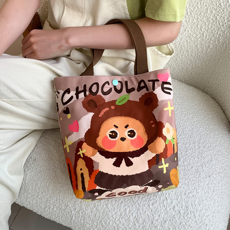 Dámska taška z plátna, z polyesteru, vertikálny štvorcový tvar, zapínanie na sponu, bez podšívky, vnútorná kapsa s patch