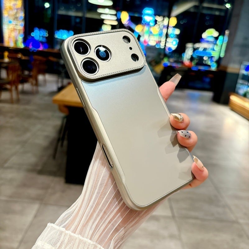 Калъф за iPhone 17 с мътен финиш, удароустойчив и антиотпечатък, тънък профил