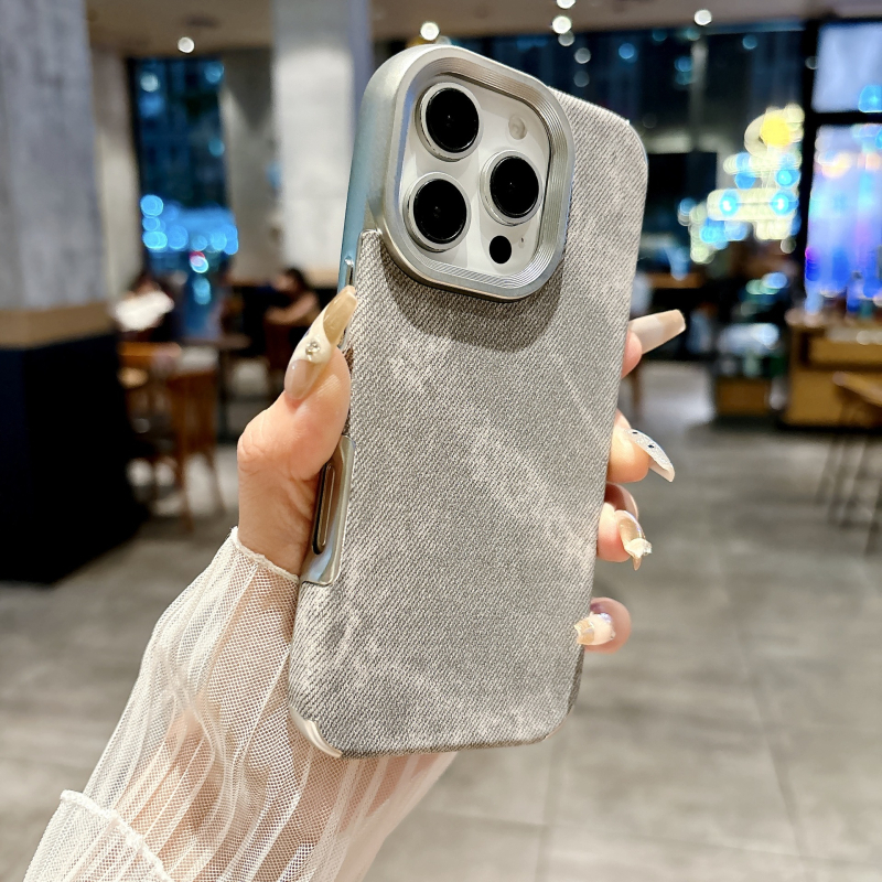 iPhone 16 Pro vāciņš - elektroplatināts TPU, pilns pārklājums, triecienizturīgs, skrāpējumu aizsardzība, kritiena aizsardzība