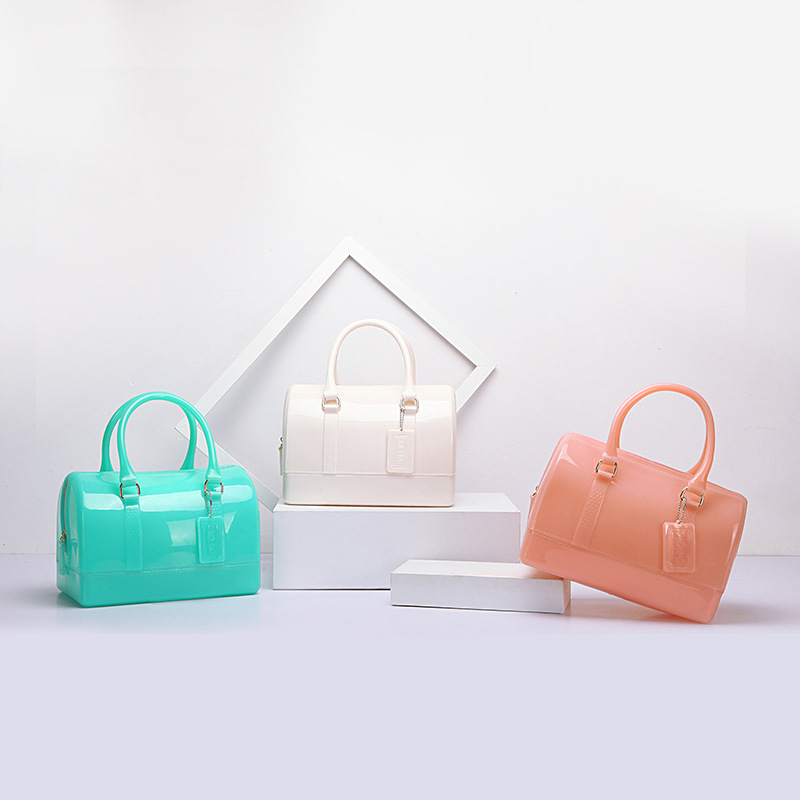 Torba u obliku jastuka od PVC-a, zatvarač, jednobojna, crossbody torba