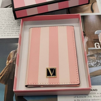 Ultra-λεπτή θήκη διαβατηρίου και καρτών με ρίγες από PU – unisex οργανωτής εγγράφων για ταξίδια, επένδυση πολυεστέρα, έκδοση άνοιξη 2024