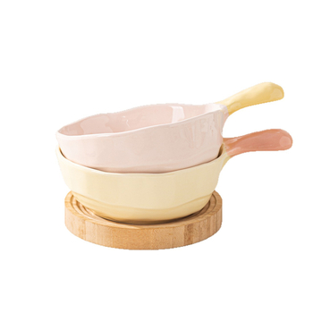 Keramická misa s úchytkou v farebnom bloku — nepravidelný tvar, jednofarebný vzor, mikrovlnka vhodné, moderný minimalistický štýl, porcia pre jednu osobu