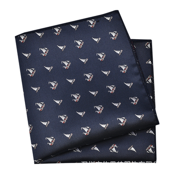 Kabatas lakatiņš ar izšūtu karikatūru dzīvnieku motīvu, poliesters, izšuvums, dizains atbilst kaklaitei, standarta kaklaites platums