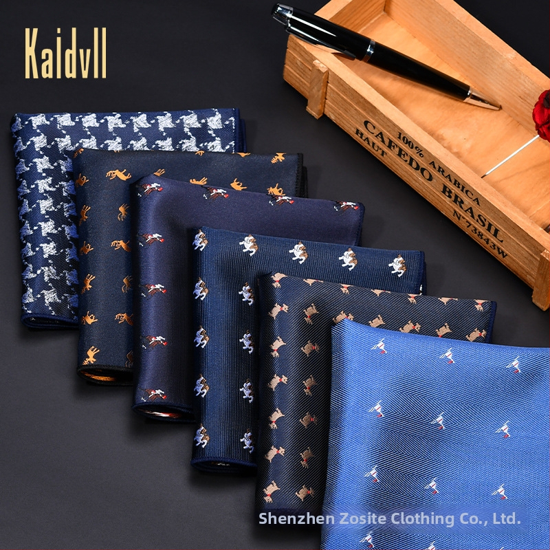 Kabatas lakatiņš ar izšūtu karikatūru dzīvnieku motīvu, poliesters, izšuvums, dizains atbilst kaklaitei, standarta kaklaites platums