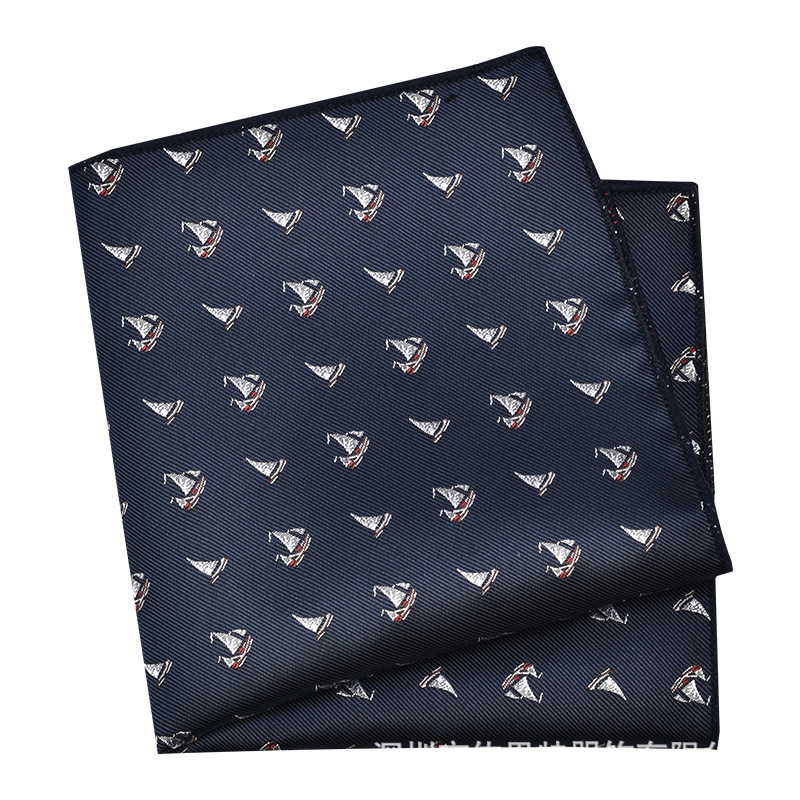 Kabatas lakatiņš ar izšūtu karikatūru dzīvnieku motīvu, poliesters, izšuvums, dizains atbilst kaklaitei, standarta kaklaites platums