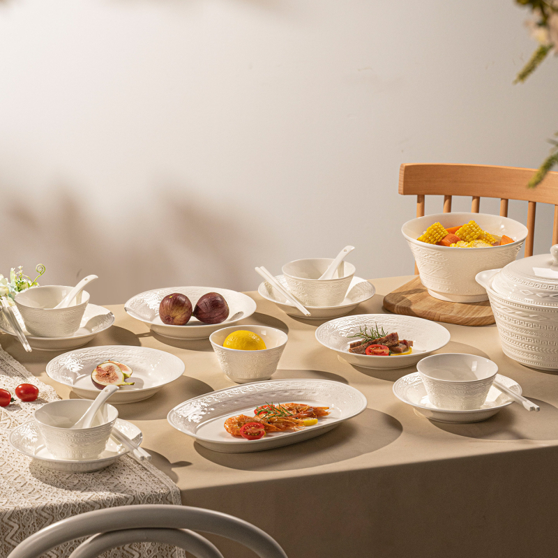 Porcelanski set posuđa – zdjela, tanjur i chopsticks, nordijski stil, okrugli oblik, podglazurni dekor, mikrovalna kompatibilnost