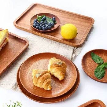 Podnos z masívneho dreva, olejový povrch, jednoduchý vzor, možnosť potlače loga, možnosť prispôsobenia