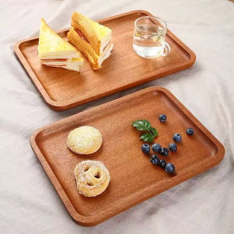 Podnos z masívneho dreva, olejový povrch, jednoduchý vzor, možnosť potlače loga, možnosť prispôsobenia