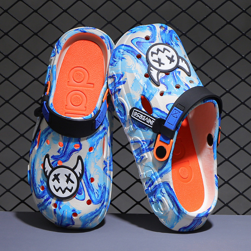 Vīriešu EVA pludmales sandales – plastmases augšējā daļa un zole, EVA zolīte, anti-slīdēšana un ūdensnecaurlaidīgas, papēža augstums 3,0–3,5 cm, raksts divpusējs lācis