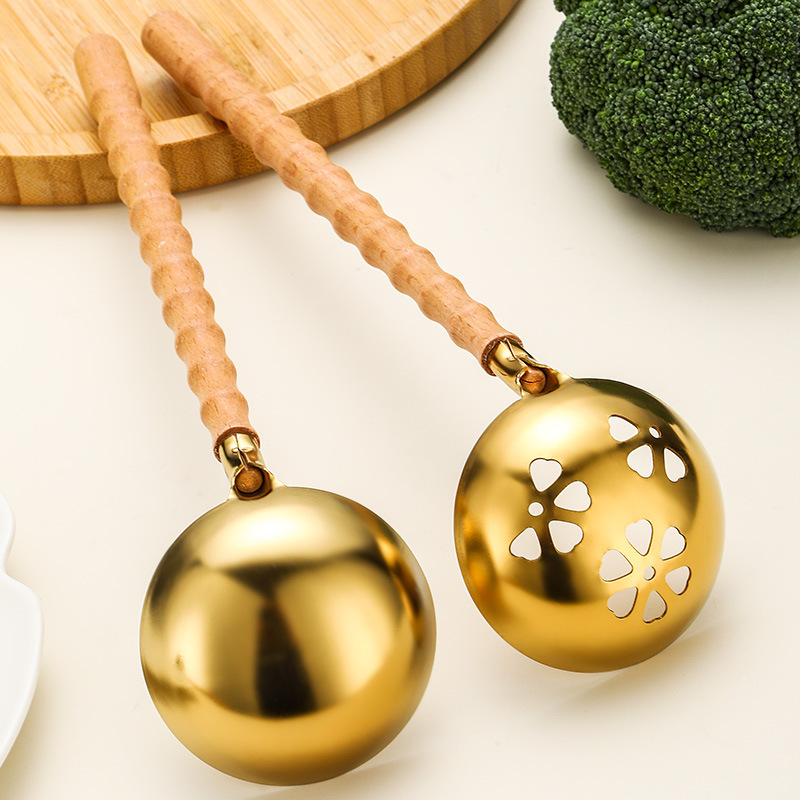 Lingură de bucătărie din oțel inoxidabil 304, mâner din fag, rezistență la temperaturi înalte, design modern minimalist, imprimare de logo disponibil.