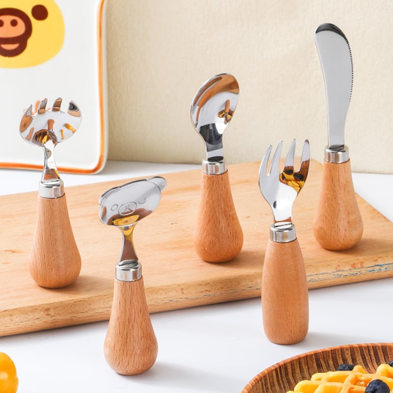 Gyerekeknek készült evőeszköz készlet fa fogantyúval, 304 rozsdamentes acélból, hordozható dobozban, kézműves