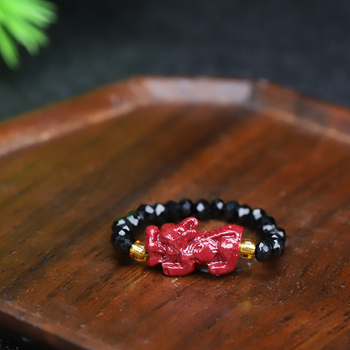 Inel: Cinnabar cu design floral, mărgele, pe șnur elastic