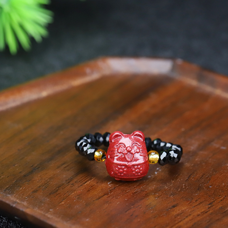 Inel: Cinnabar cu design floral, mărgele, pe șnur elastic