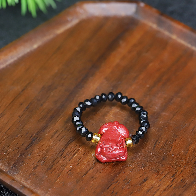 Inel: Cinnabar cu design floral, mărgele, pe șnur elastic