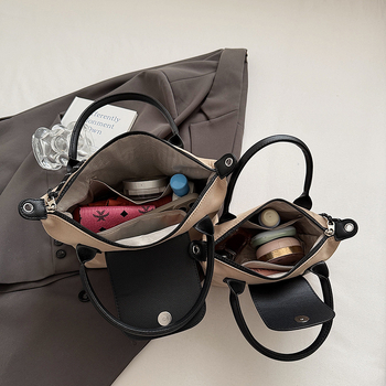 Crossbody taška z Oxford textílie, unisex štýl, zipsové zapínanie, horizontálny štvorcový tvar, polyesterová podšívka