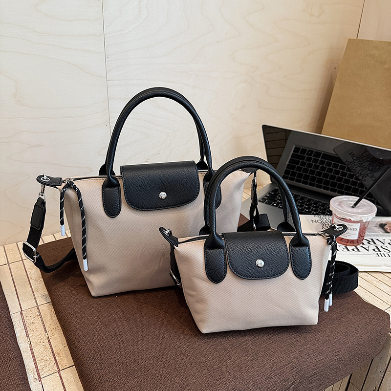 Crossbody taška z Oxford textílie, unisex štýl, zipsové zapínanie, horizontálny štvorcový tvar, polyesterová podšívka