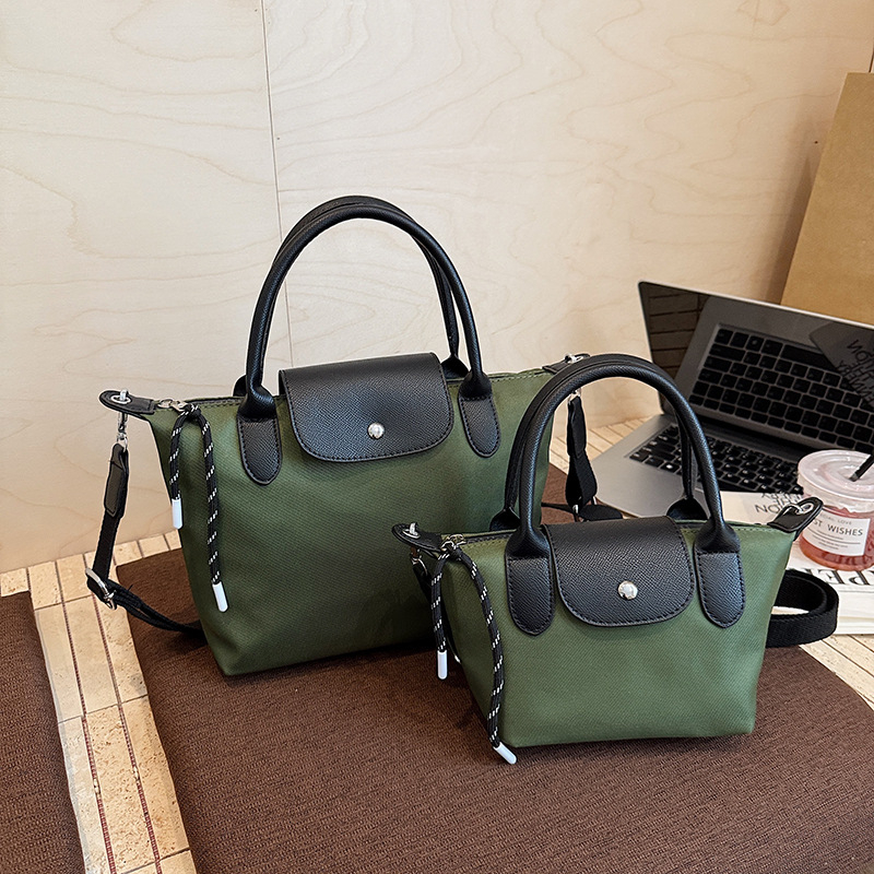 Crossbody taška z Oxford textílie, unisex štýl, zipsové zapínanie, horizontálny štvorcový tvar, polyesterová podšívka