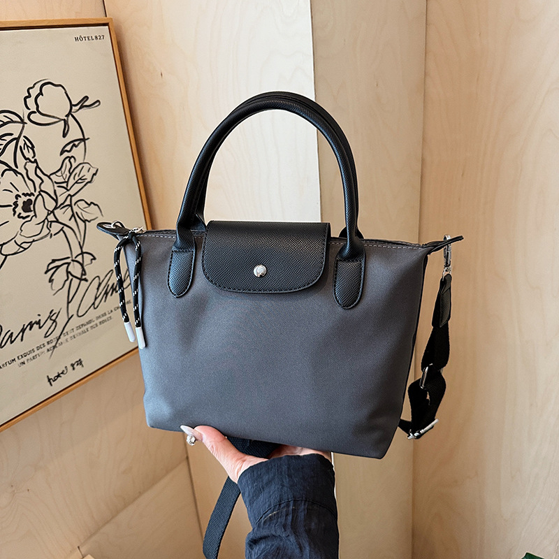 Crossbody taška z Oxford textílie, unisex štýl, zipsové zapínanie, horizontálny štvorcový tvar, polyesterová podšívka