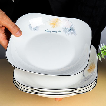 Porcelinske nepravilnog oblika pločice, set od 4 komada, jednostavan uzorak, pogodne za poklon