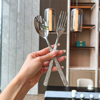 Rock mintás rozsdamentes acél étkészlet – kés, villa, kanál, desszertkanál, tükrös felület, logó testreszabható