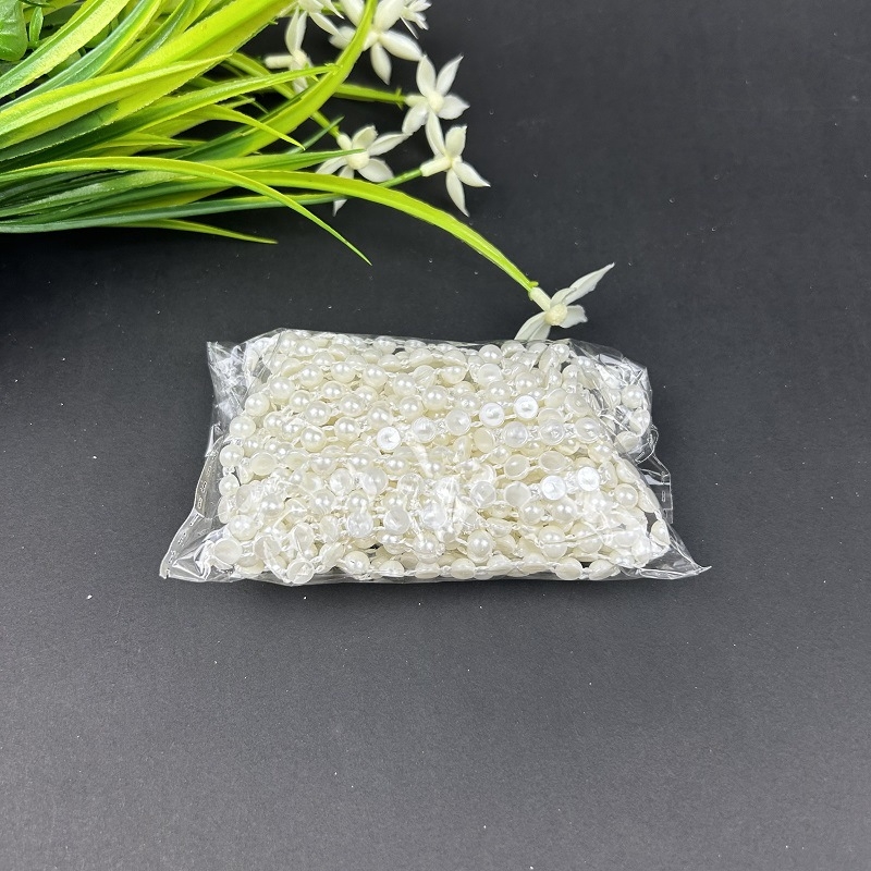 Félig kör alakú mesterséges gyöngyök, ABS műanyag, elektroplakált felületű díszítő kiegészítő ruházathoz