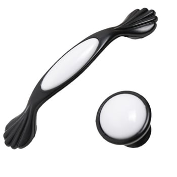 Χερούλι πόρτας για ντουλάπες, σώμα από κράμα αλουμινίου με ένθετο από πλαστικό, ηλεκτροπλατινωμένο φινίρισμα, μοντέλο YQ502