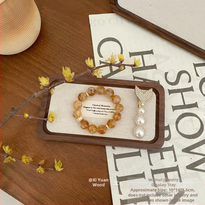 Drevený stojan na šperky z orechového dreva – podnos na prstene a náhrdelníky, umelecký štýl, jar 2025 uvedenie