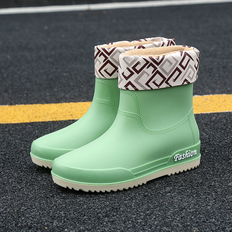 Moteriški lietaus batai, vidutinio ilgio, medvilnės viršus, neslidus padas, flisinė įdaila