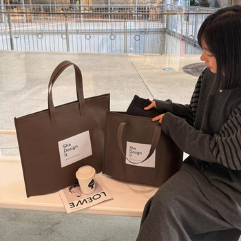 Apģērbu soma no neausta materiāla ar rāvējslēdzēju – snap dizains, silkscreen logotipa druka, pielāgojams logotips