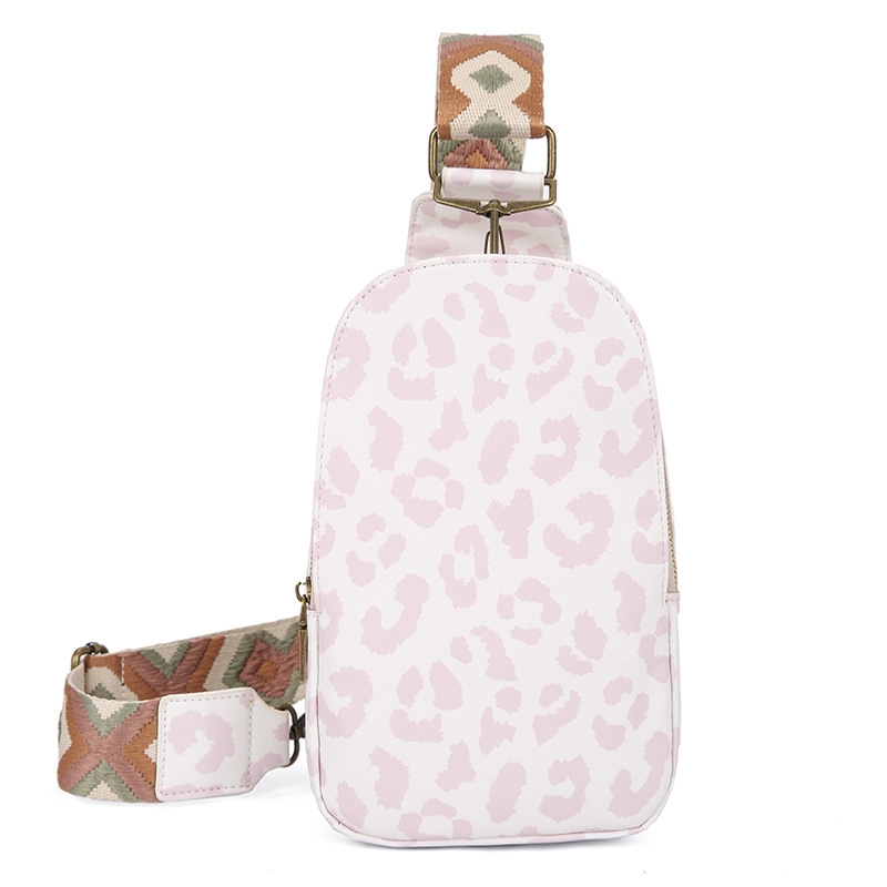 Ženska crossbody torba — PU materijal, školjkast oblik, podstava od poliestera, zatvaranje na zip, unutarnje pregrade: džep sa zipom, džep za telefon, džep za prijenosno računalo