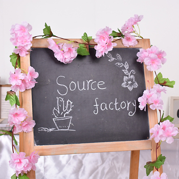 Umjetna vinova loza od svilenih cvjetova za svadbenu dekoraciju, vanjsku uporabu i rekvizite za fotografiju — Hydrangea sorta