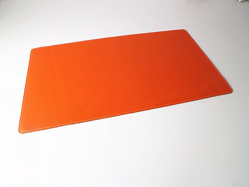 Íróasztal alátét tehénbőrrel, 221-es modell, nemzeti stílus