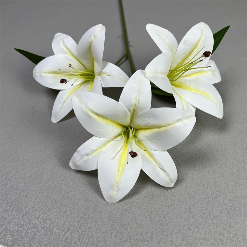 Umjetna lilija od svile — realistična, jedan izdanka, za vjenčanja, kućnu dekoraciju i fotografske rekvizite