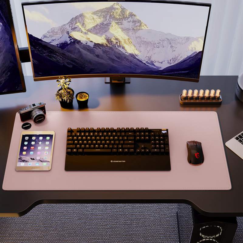 Ādas divpusēja galda paliktnis, pretslīdīgs, ar karsto pārvades drukāšanu, iespējama logotipa pievienošana — vienkrāsains stils