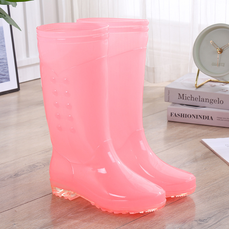 Moteriški lietaus batai su PVC viršutine, žemas kulnas (1–3 cm), žemas vamzdinės dalies aukštis, keturi sezonai