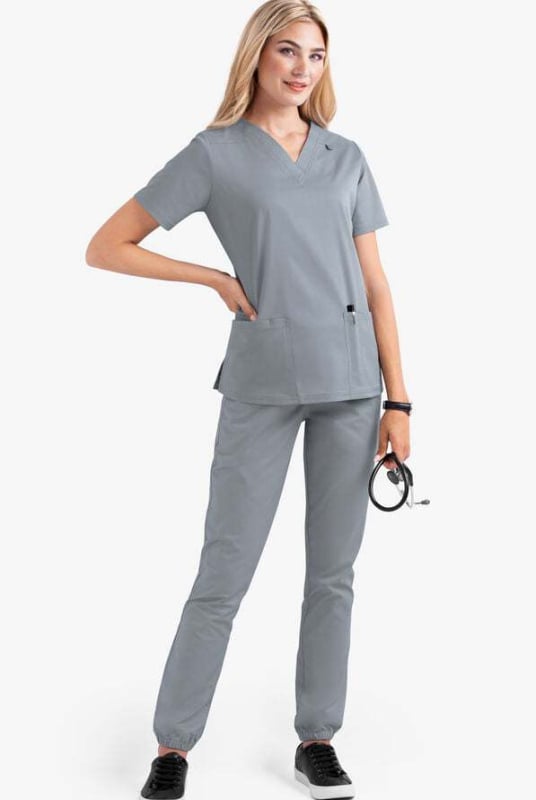 Set medical scrubs – două părți, unisex, mâneci scurte, decolteu în V, material cu uscare rapidă poliester-elastan (90–95% poliester)
